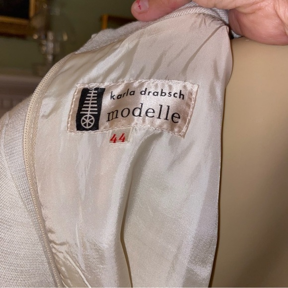 VINTAGE Designer Karla Drabsch 1960s tunic has tapestry trim and is fully lined. - Picture 6 of 14